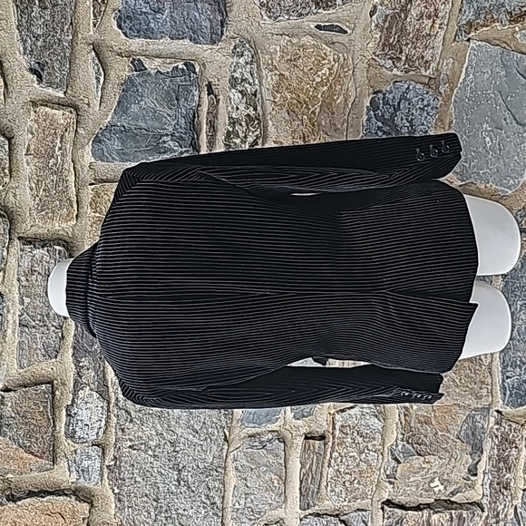 Theory Velvet Black Pinstripe Button Front Blazer Size:LG - Picture 6 of 11
